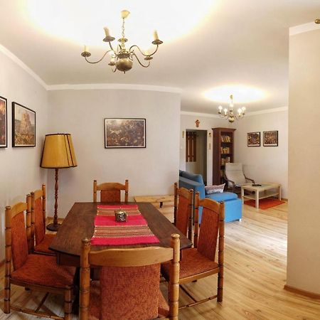 Cozy Apartment In Tarnów Exterior foto