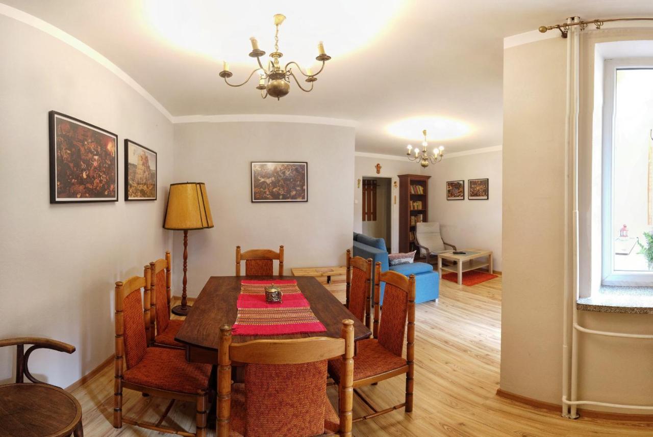 Cozy Apartment In Tarnów Exterior foto