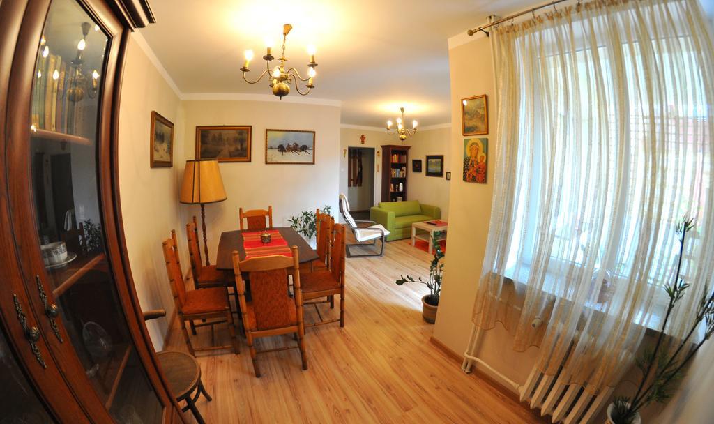 Cozy Apartment In Tarnów Exterior foto
